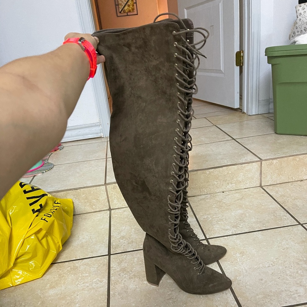 F21 lace up knee high taupe boots 8.5